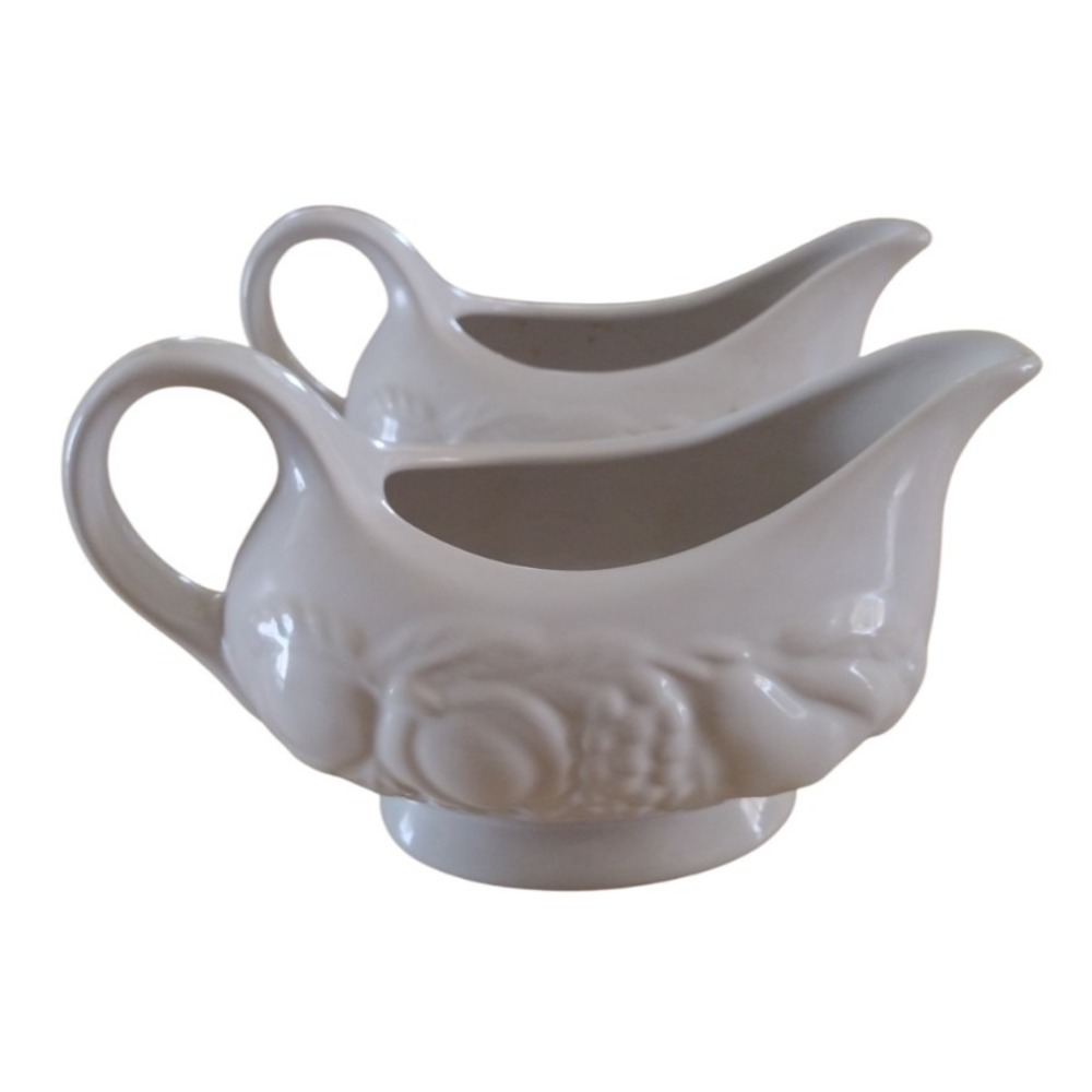 Nature Table Tops‎ Unlimited Saucers Set Of 2 White Floral Embossed Party Events
